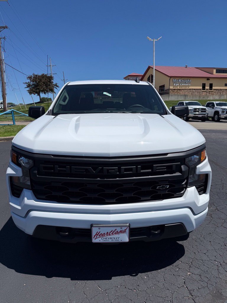 New 2026 Summit White Chevrolet Custom image 2