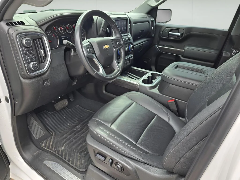 Used 2022 Summit White Chevrolet LTZ image 15