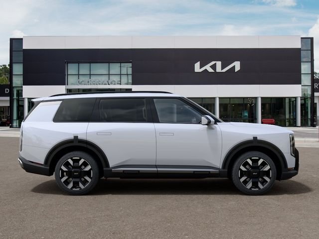 New 2027 White Kia S image 7