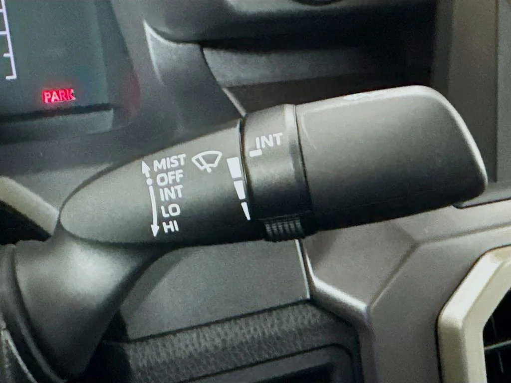 2025 Toyota Tacoma SR5 - Photo 13