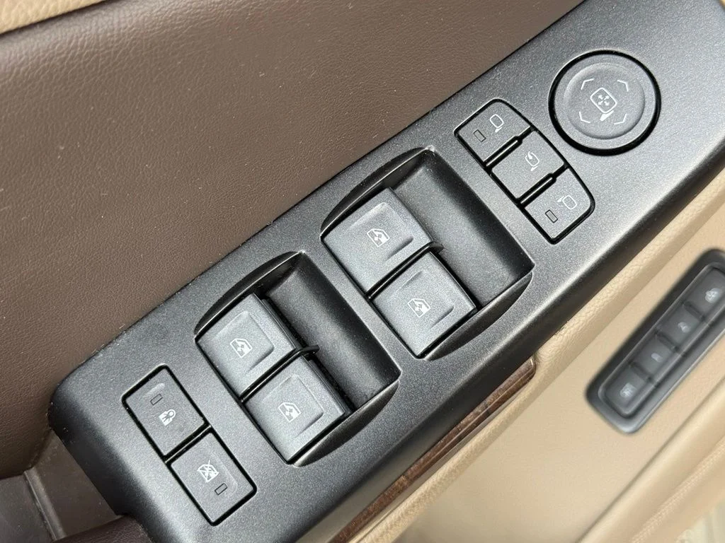 Used 2020 Blue Chevrolet LT image 15