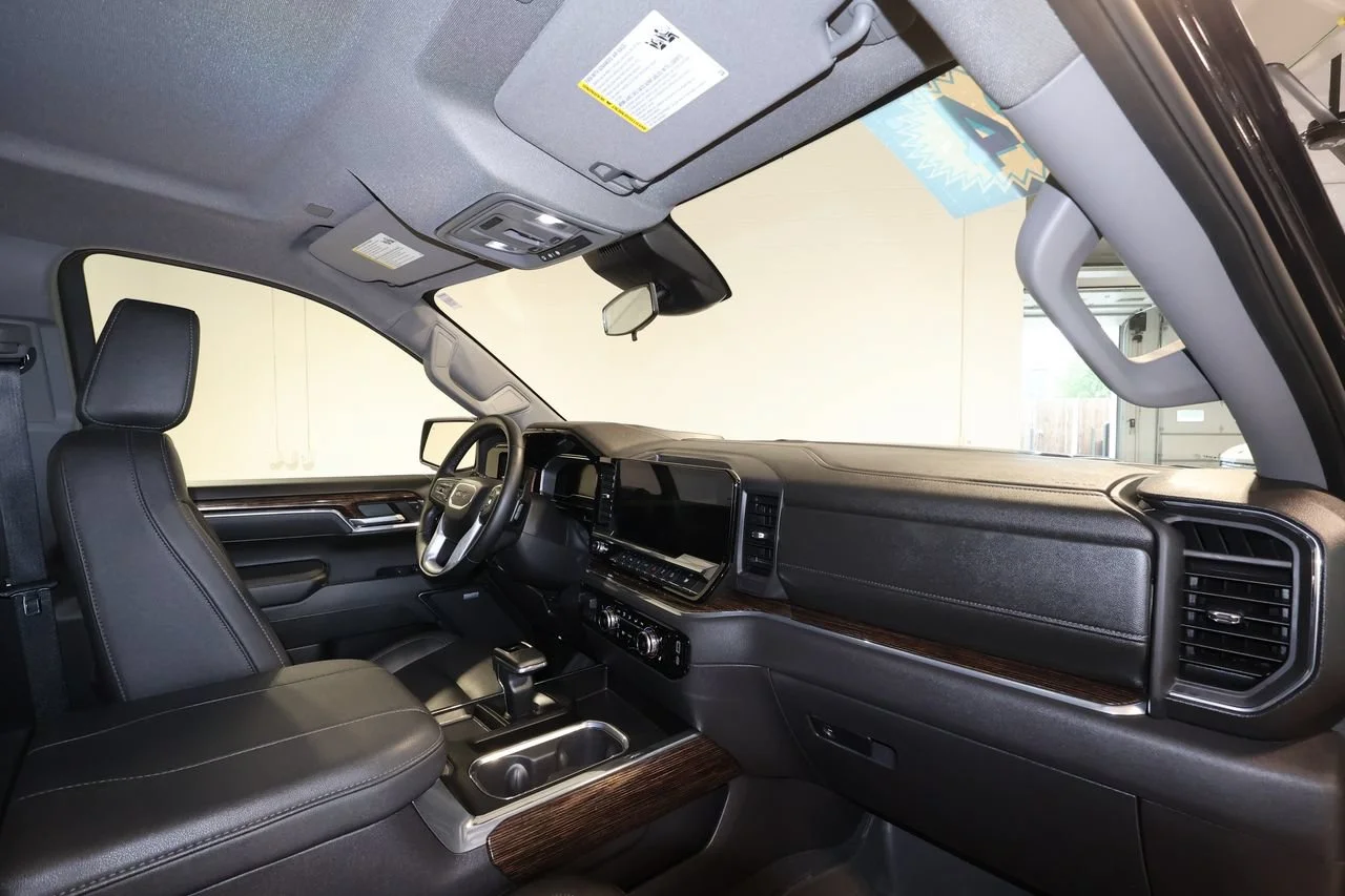 Used 2024 Titanium Rush Metallic GMC Elevation image 28