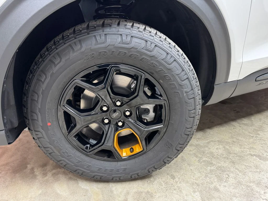 New 2026 Star White Metallic Tri-Coat Ford Tremor® image 28