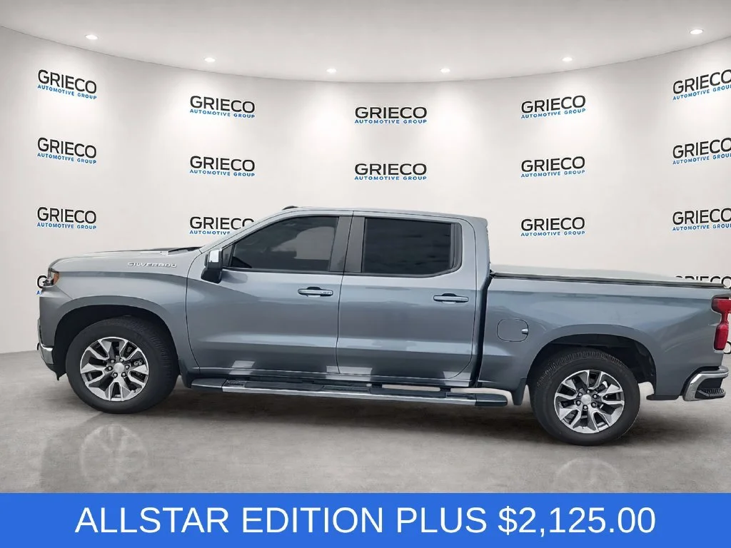 Used 2021 SATIN STEEL METALLIC Chevrolet LT image 4