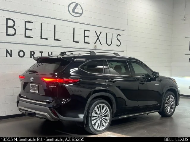 Used 2021 Black Toyota Platinum image 3