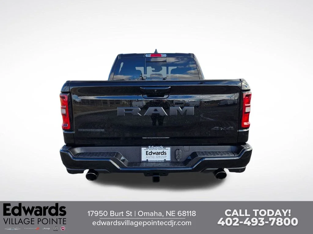 New 2026 Diamond Black Crystal Pearl-Coat Exterior Paint RAM Big Horn/Lone Star image 4
