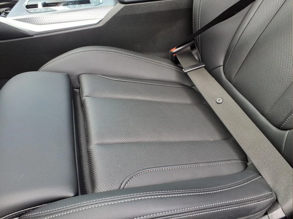 Used 2025 Gray BMW 330i image 17
