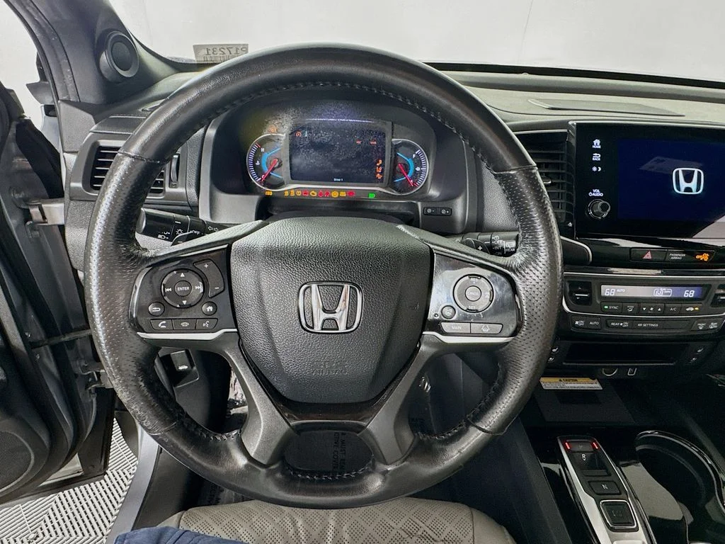 Used 2019  Honda Elite image 13