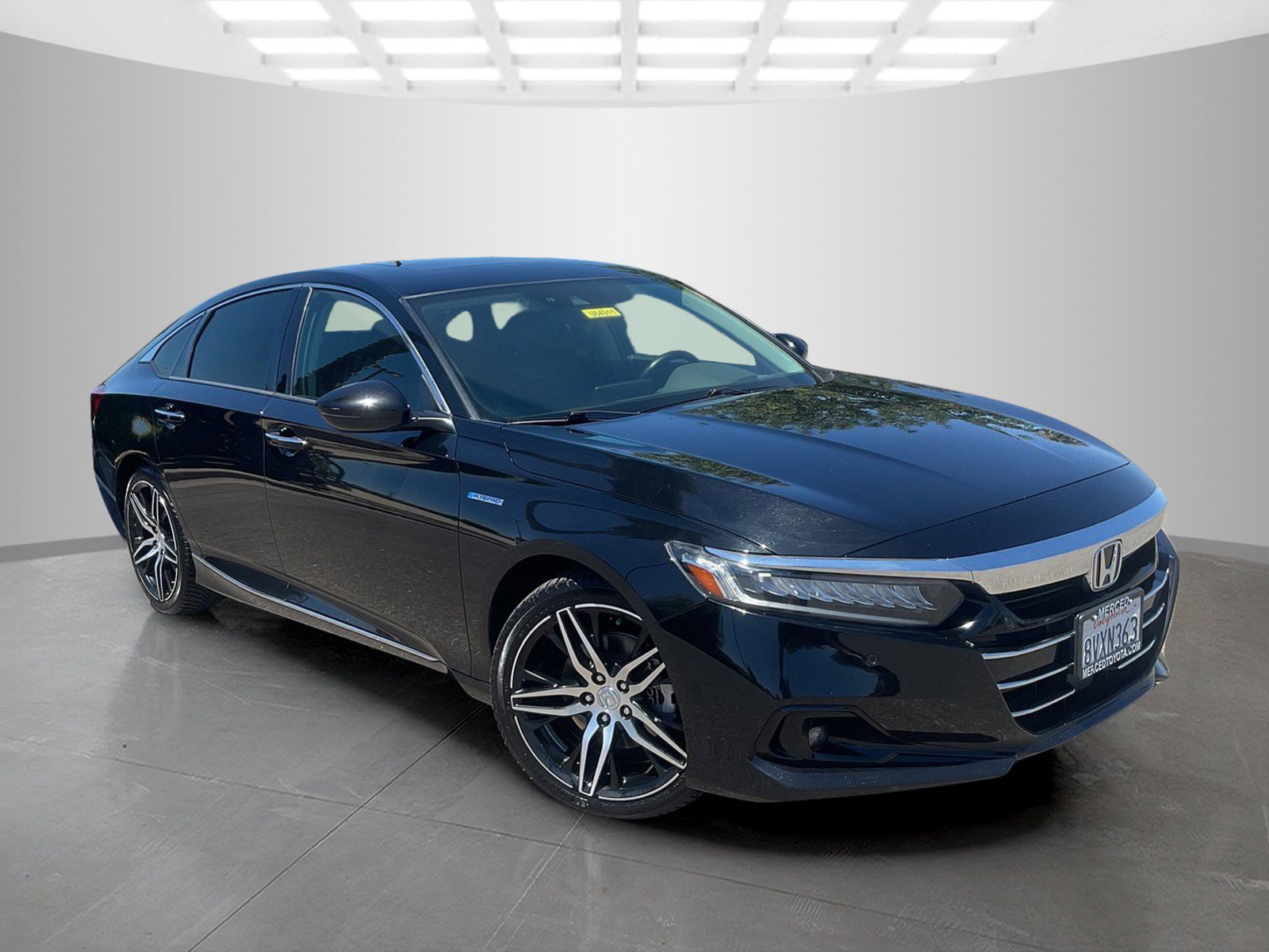 Used 2021 Crystal Black Pearl Honda Touring image 7
