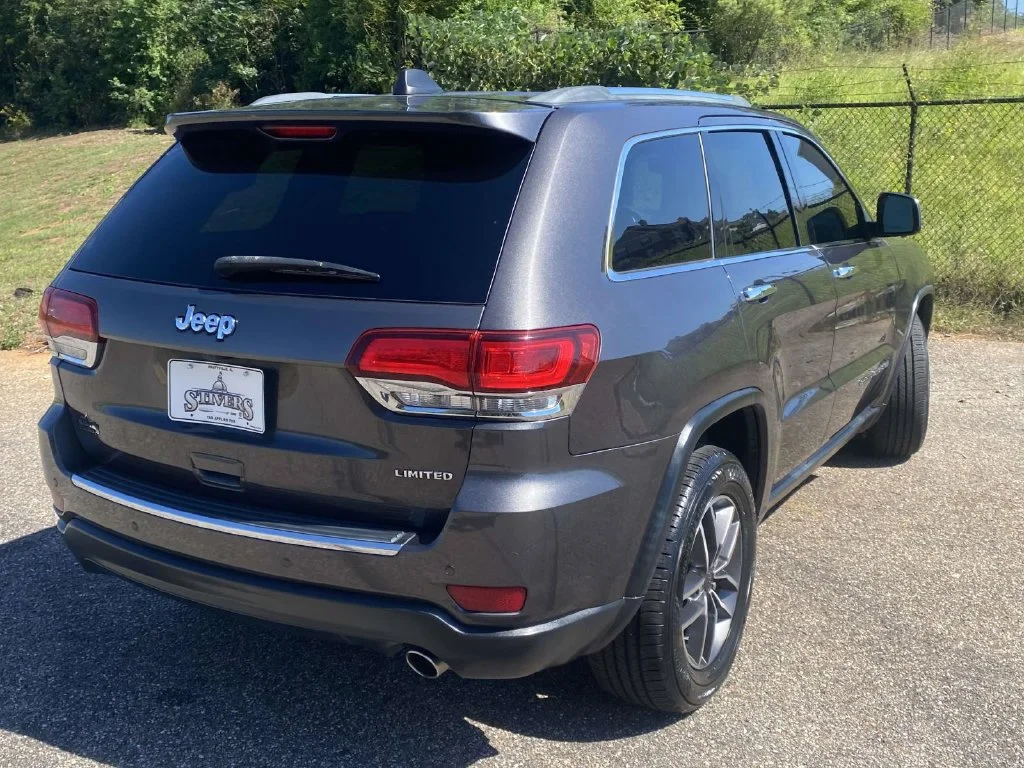 Certified Used 2020 Gray Jeep Limited image 9