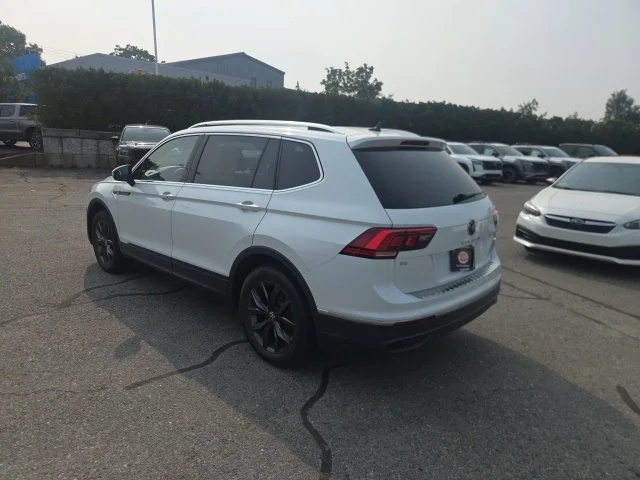 Used 2023 White Volkswagen 2.0T SE image 3