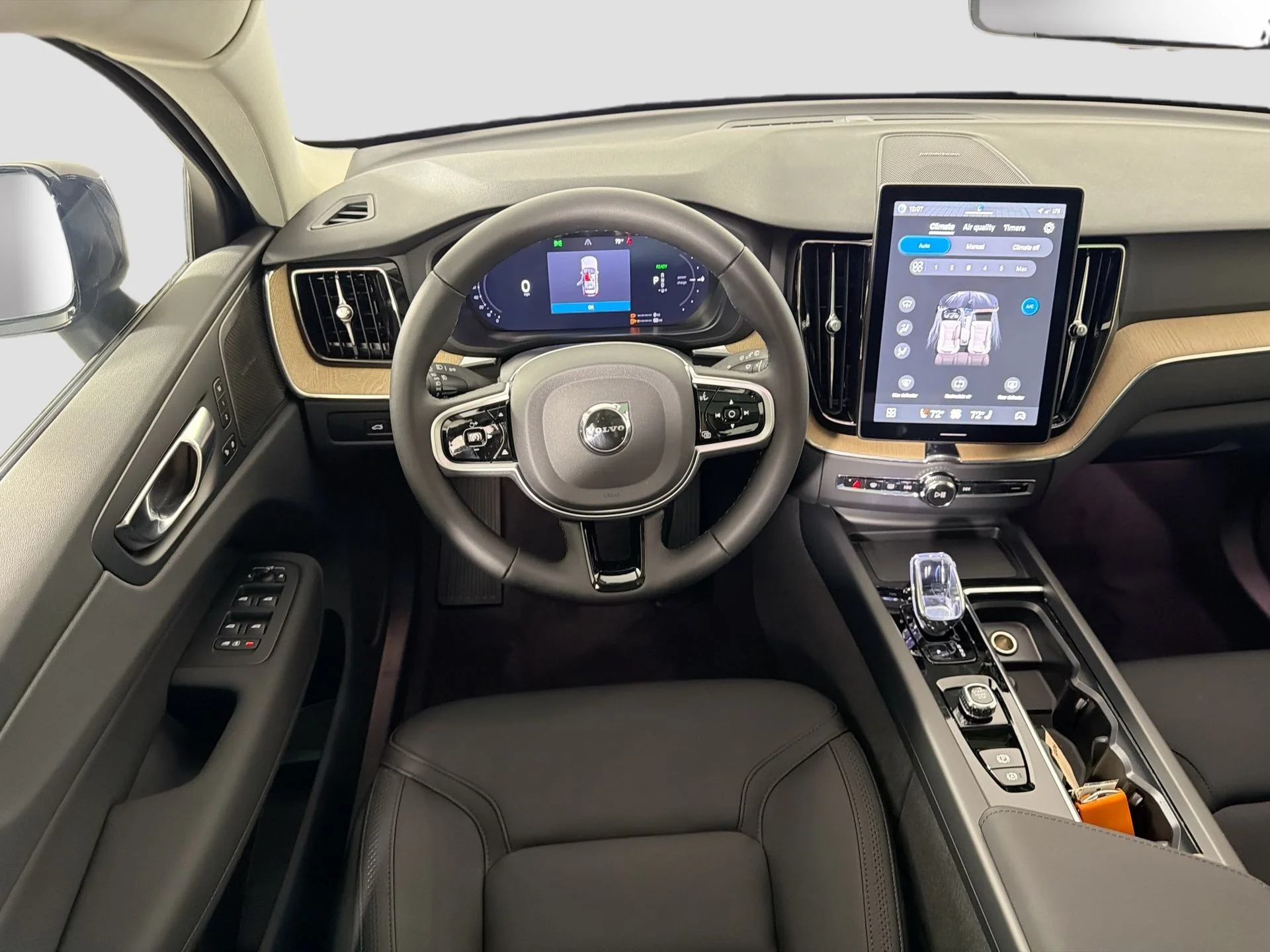 New 2026  Volvo T8 Plus image 21