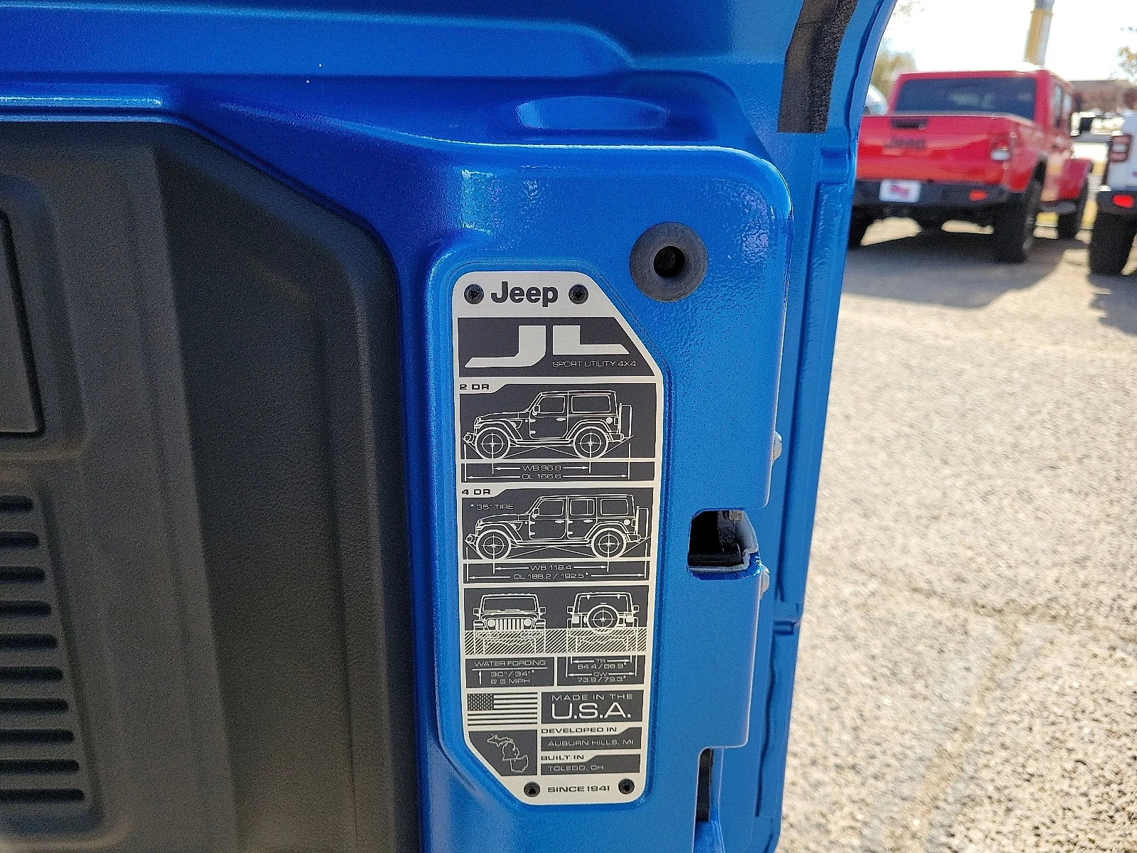New 2026 Hydro Blue Pearlcoat Jeep 4-DOOR RUBICON image 9