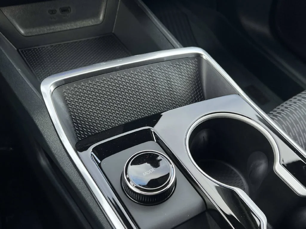 2027 Chevrolet Equinox LT - Photo 19