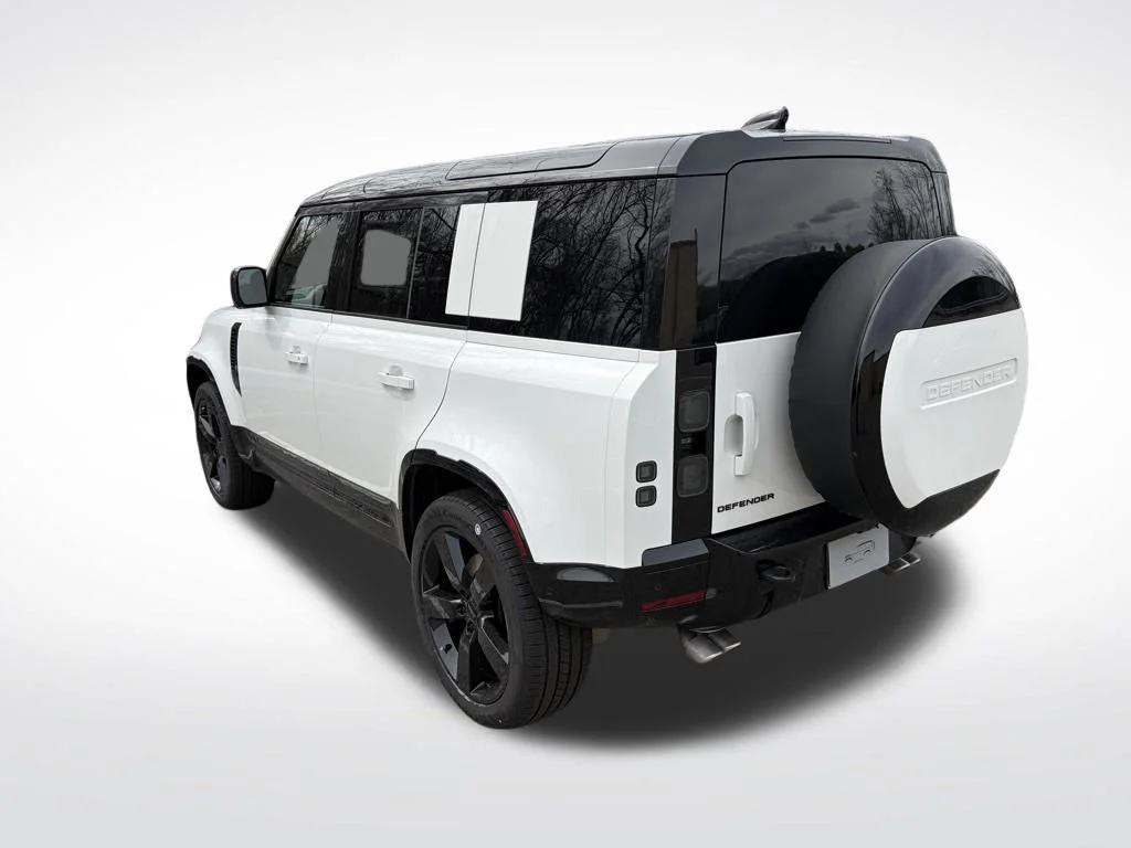 New 2026 Fuji White Land Rover V8 image 6