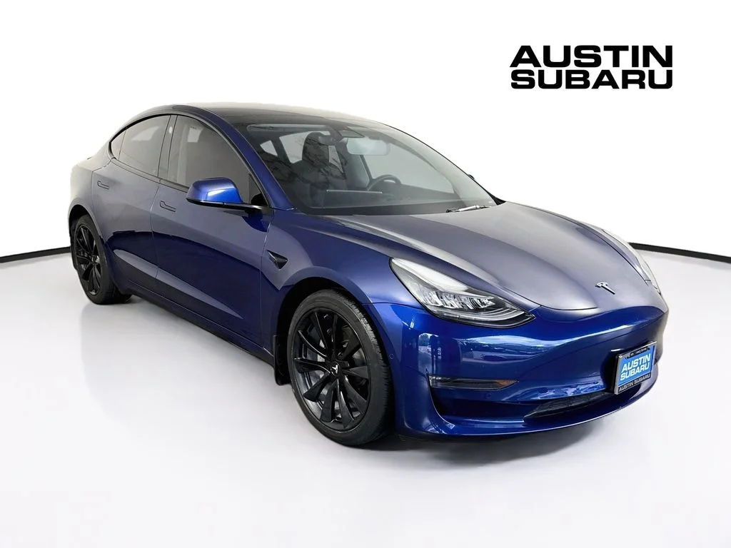 Used 2022 Blue Tesla Long Range image 1