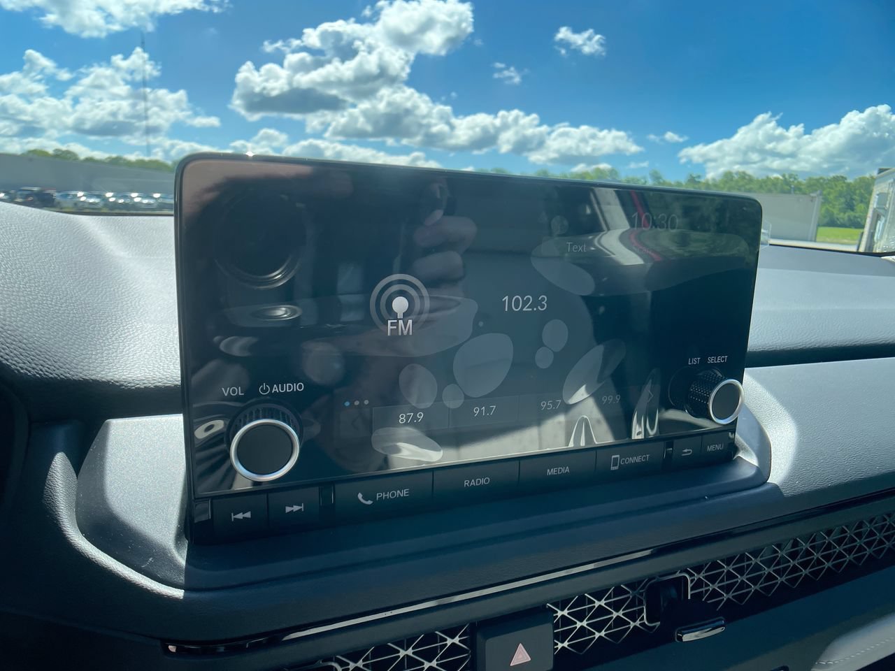 2025 Honda Accord LX - Photo 15