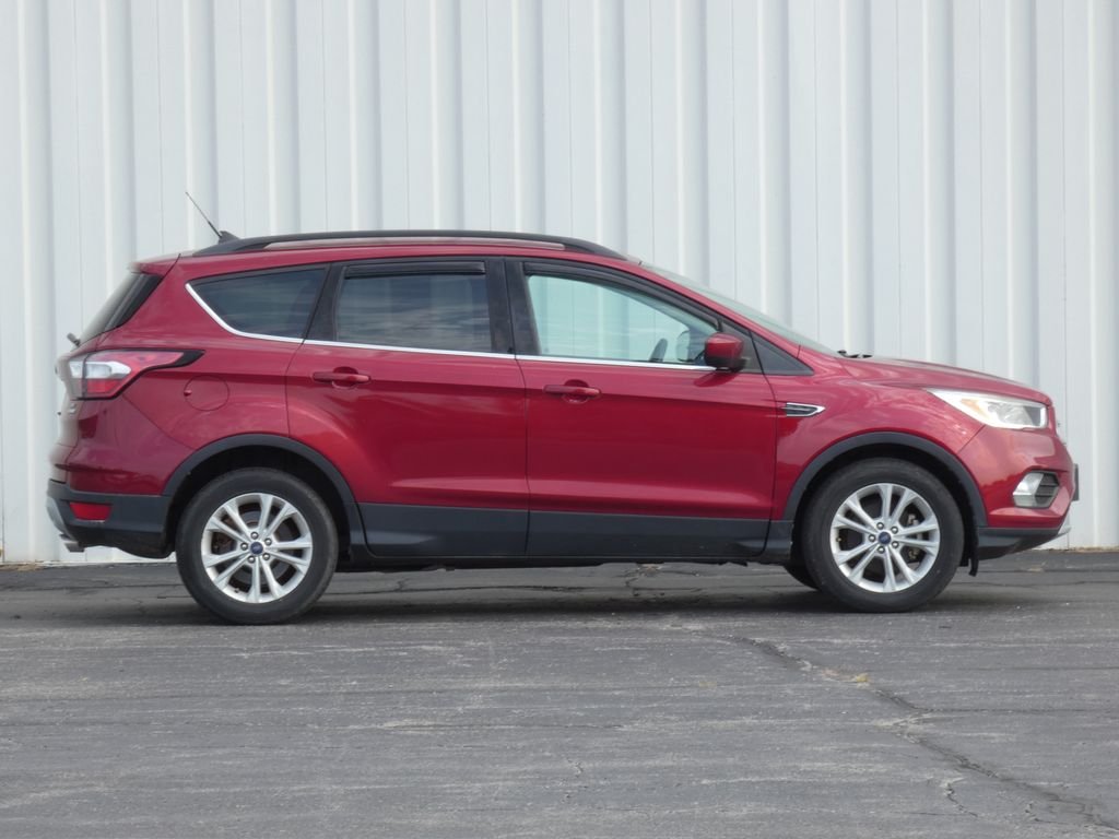 Used 2018 Ford Escape SE with VIN 1FMCU0GD2JUC07652 for sale in Kansas City