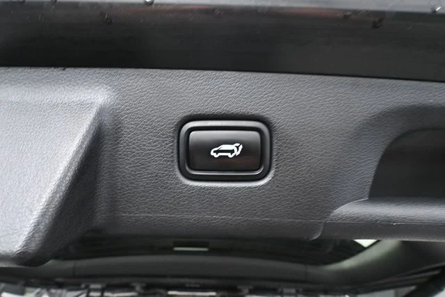 Used 2021 Black Hyundai SEL image 48