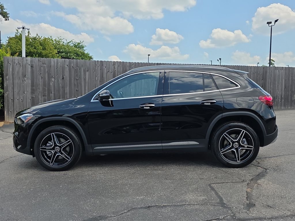 New 2026 Black Mercedes-Benz GLA 250 image 2