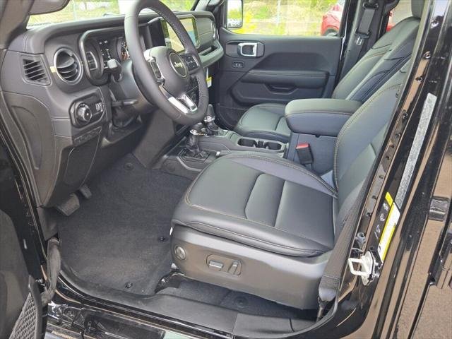 New 2026 Black Clear-Coat Exterior Paint Jeep Sahara image 47