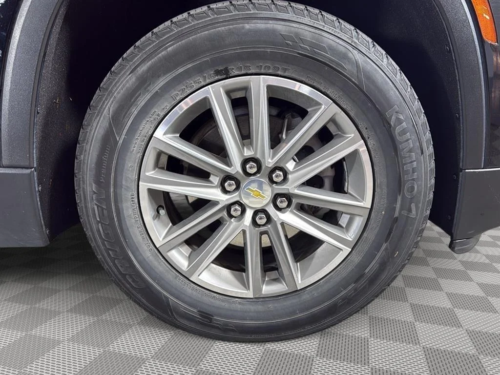 Used 2022 BLACK Chevrolet LT Leather image 9