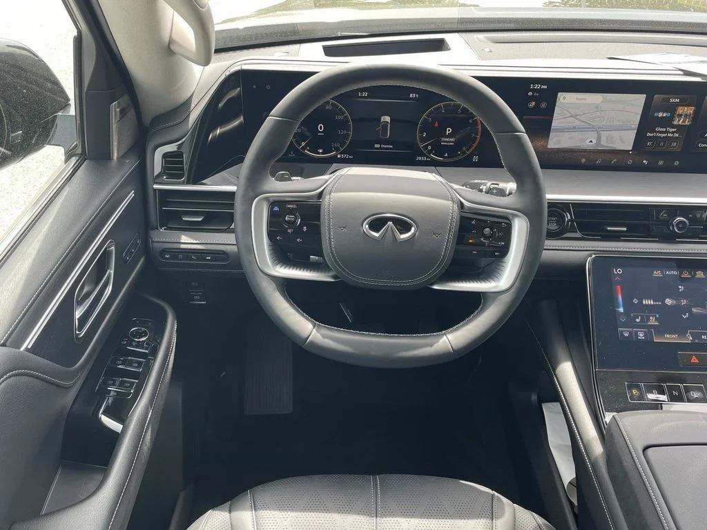 Used 2025 Black INFINITI SENSORY image 13