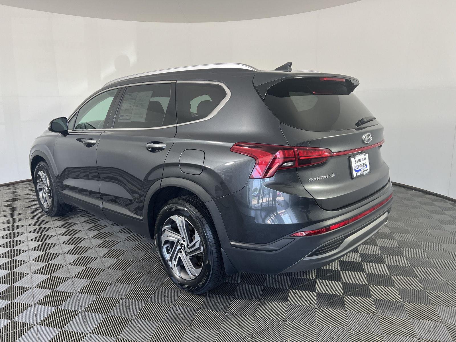 Used 2023 Portofino Gray Hyundai SEL image 5