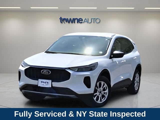 Used 2023 White Ford Active image 2