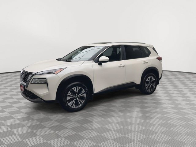 Used 2023 Pearl White Tricoat Nissan SV image 34