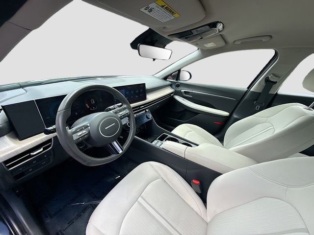 Used 2024 Black Hyundai SEL image 19
