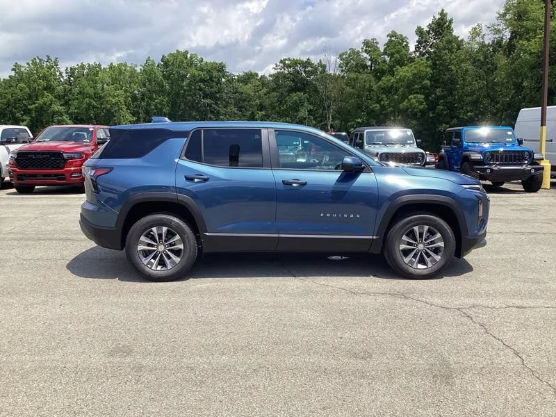 New 2027 Lakeshore Blue Metallic Chevrolet LT image 8