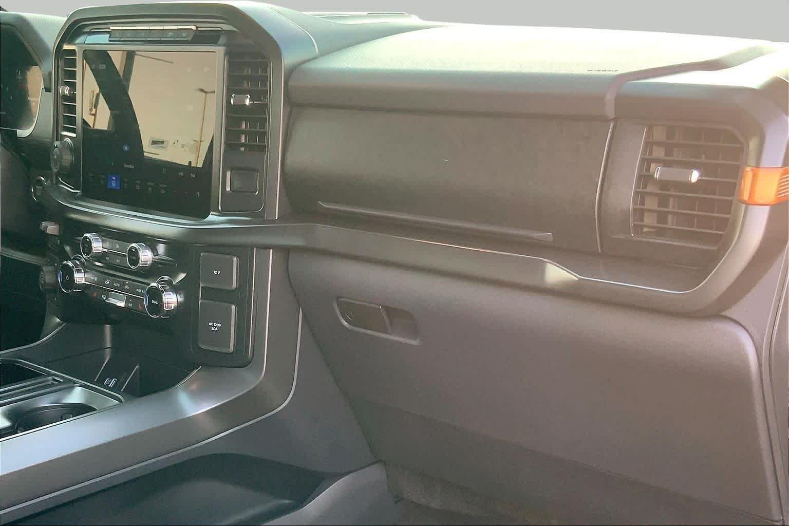 Used 2024 Carbonized Gray Metallic Ford Tremor image 17