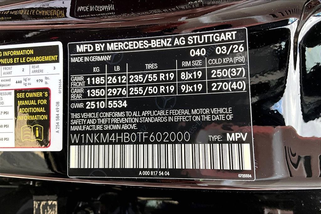 New 2026 Black Mercedes-Benz GLC 300 image 28