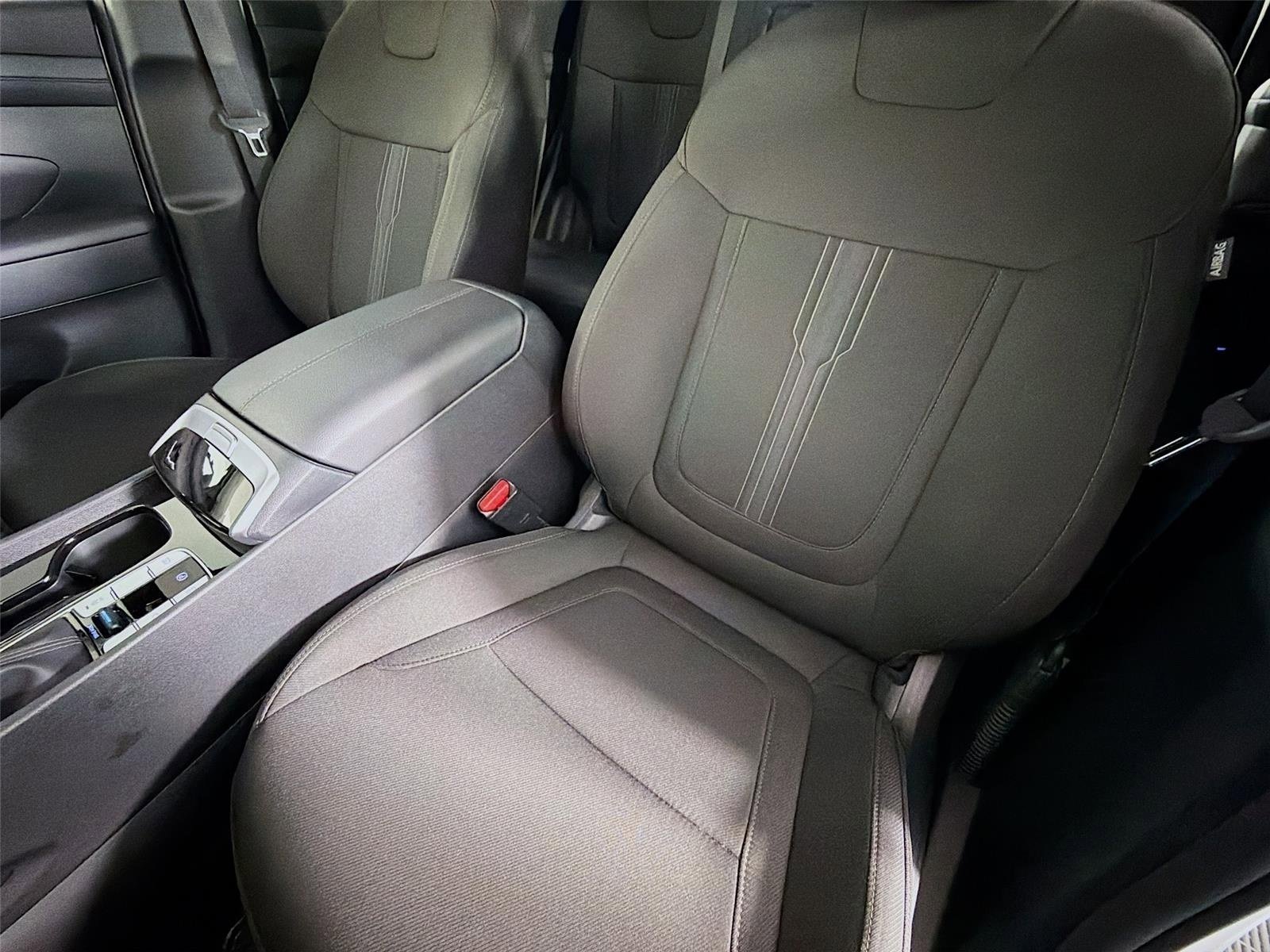 Used 2026 White Pearl Hyundai SEL image 11