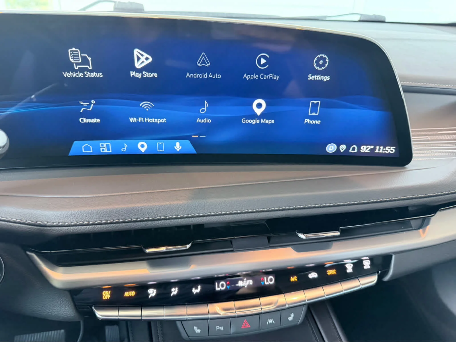 2024 Cadillac XT4 Premium Luxury - Photo 18