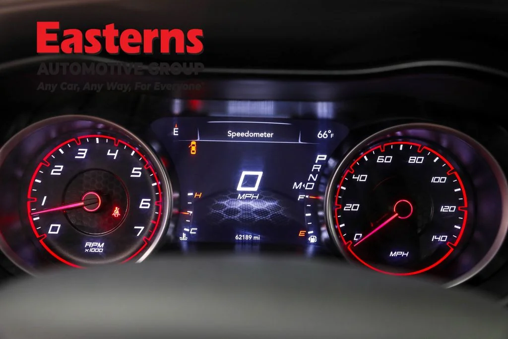 Used 2023 Gray Dodge SXT image 18