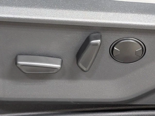 New 2027 Star White Metallic Tri-Coat Ford MAX Platinum image 49