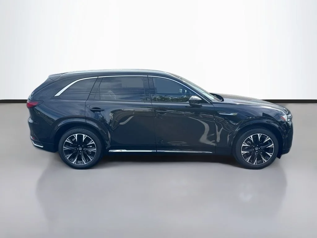 New 2026 Jet Black Mazda 3.3 Turbo S Premium Plus image 2
