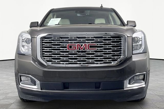 Used 2019 Gray GMC Denali image 2
