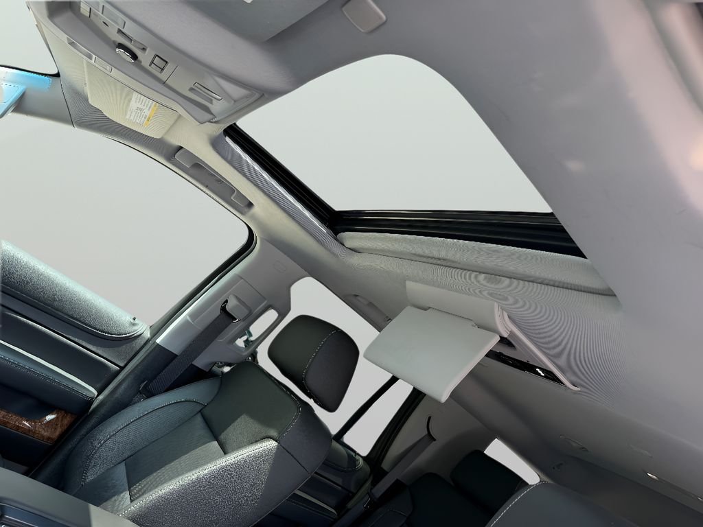 Used 2020 Silver Ice Metallic Chevrolet Premier image 36
