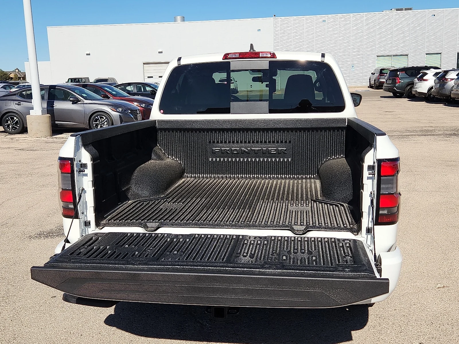 New 2026 QAK Glacier WH Nissan SV 4x4 Crew Cab 5 ft. box 126 in. WB image 9