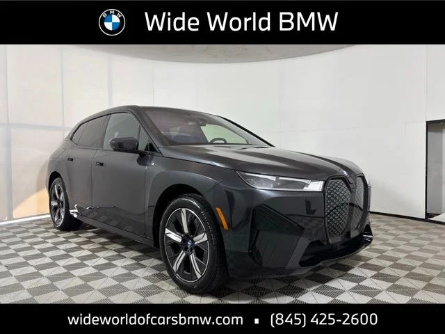 2024 BMW iX xDrive50's photo