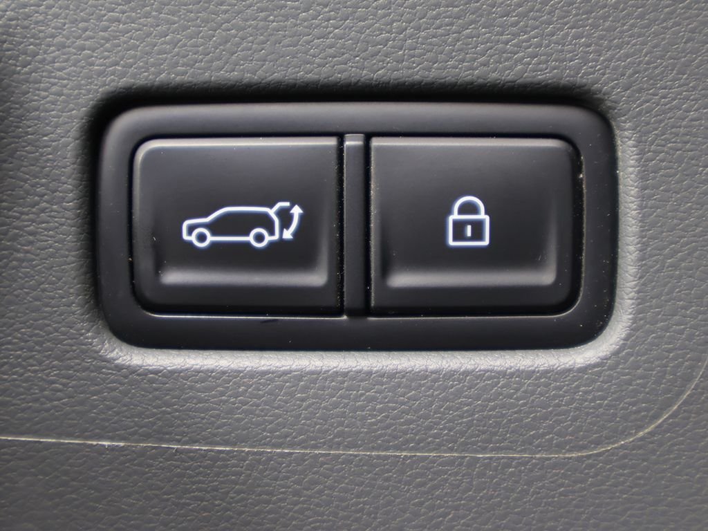 2024 Hyundai Santa Fe SE - Photo 17