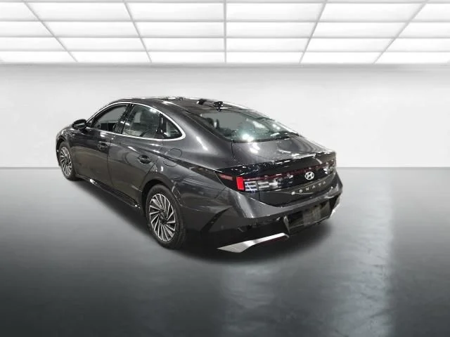 Used 2025 Gray Hyundai Limited image 7