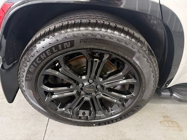 New 2026 Borasco Grey Land Rover OCTA image 24