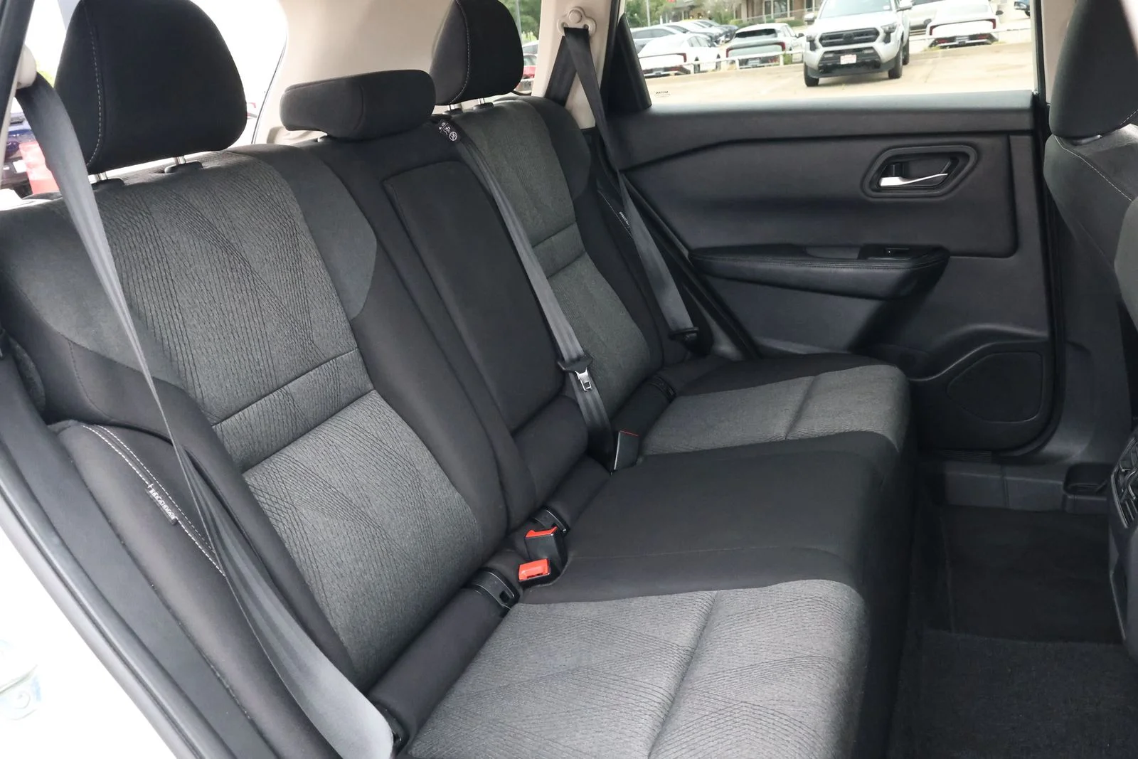 Used 2024 Silver Nissan SV image 31