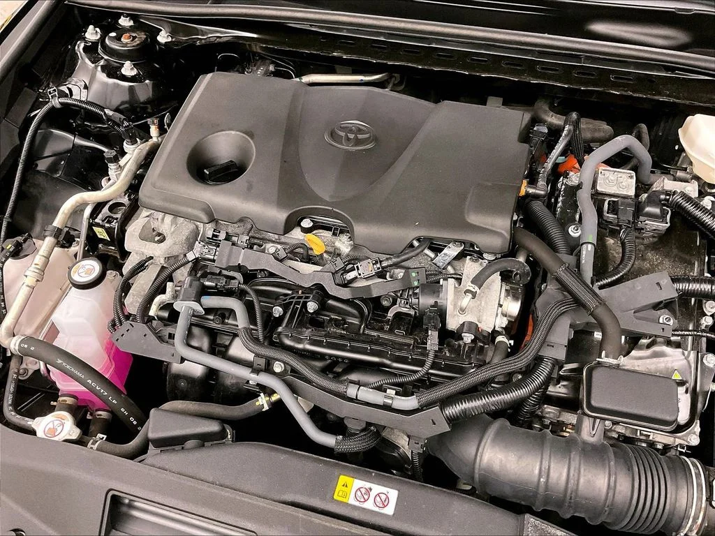 Used 2025 Black Toyota XLE image 39