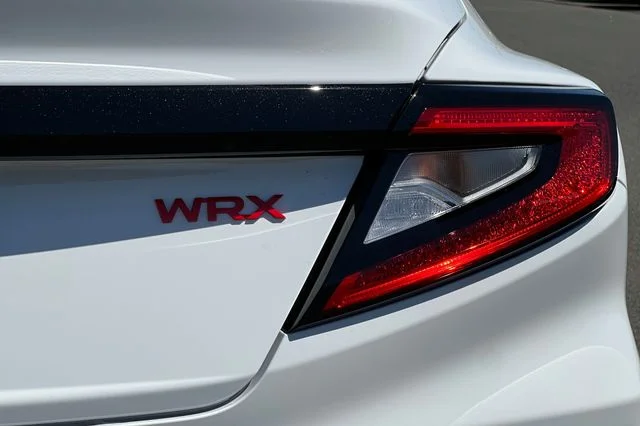New 2026 CERAMIC WHITE Subaru Base image 22
