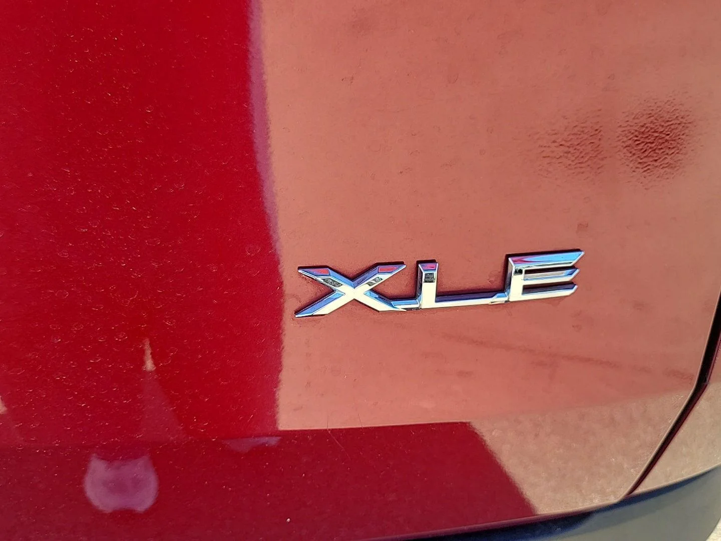 Used 2024 Ruby Flare Pearl Toyota XLE image 15